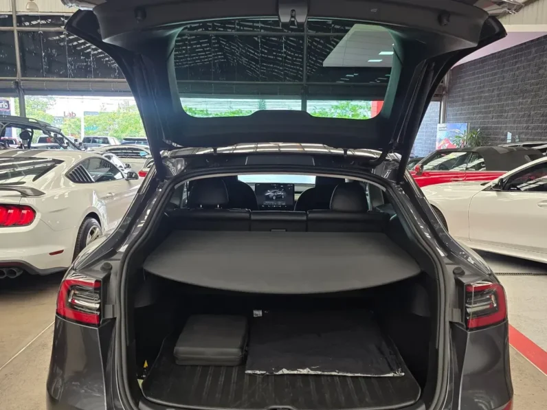 Tesla Model Y 2023 Long Range Battery All Wheel Drive