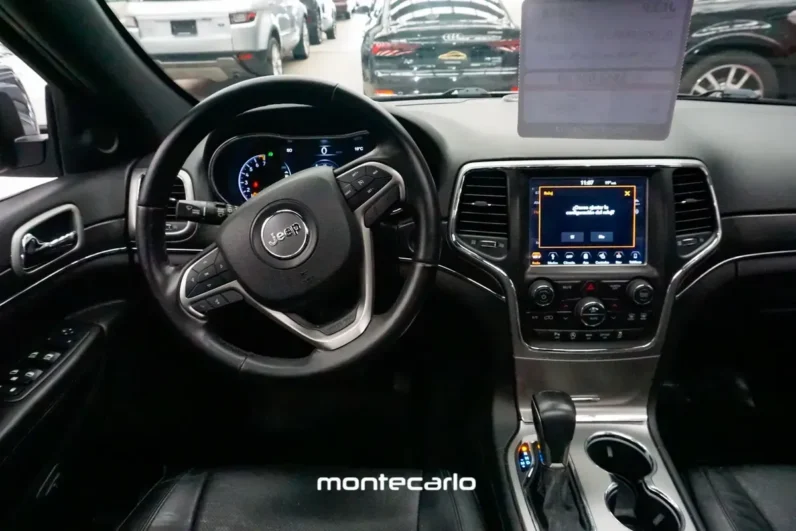 Jeep Grand Cherokee 36 V6 Laredo 4×2 AT 2018