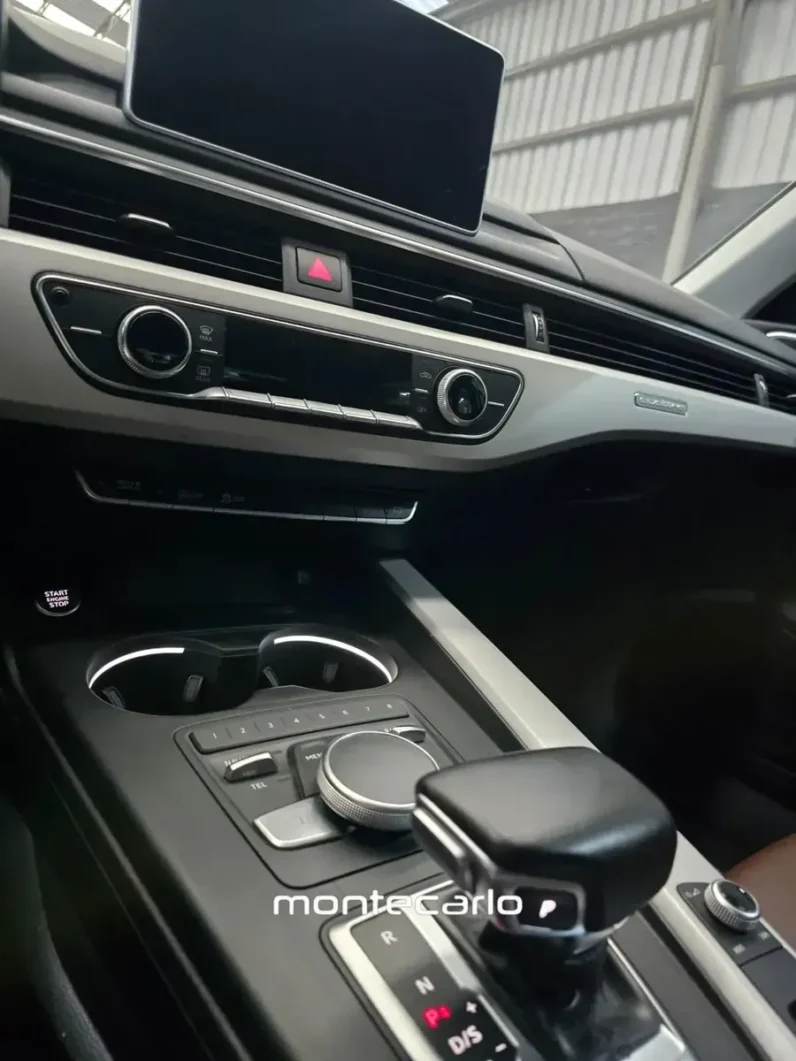 Audi A4 2017 20 Select Quattro AT