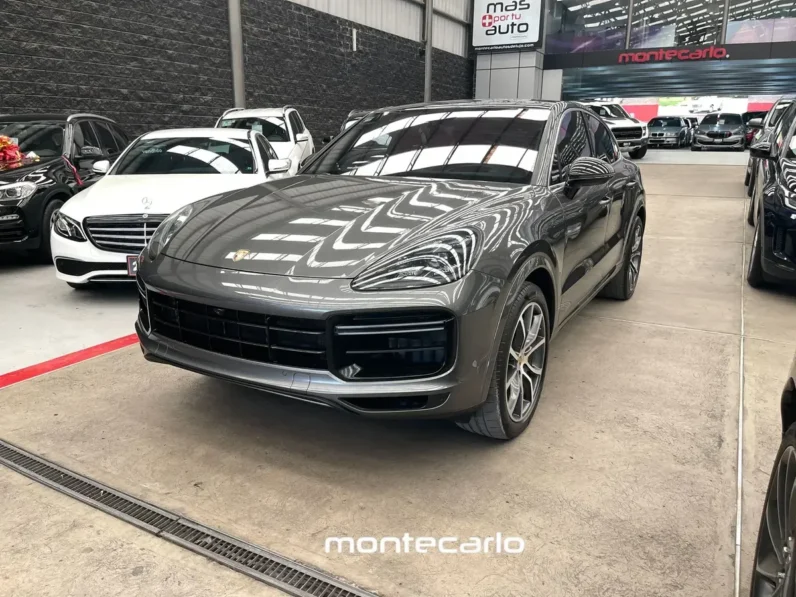 Porsche Cayenne 40 V8 Turbo AT 2020
