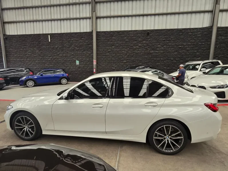 BMW Serie 3 2024 20 320i AT