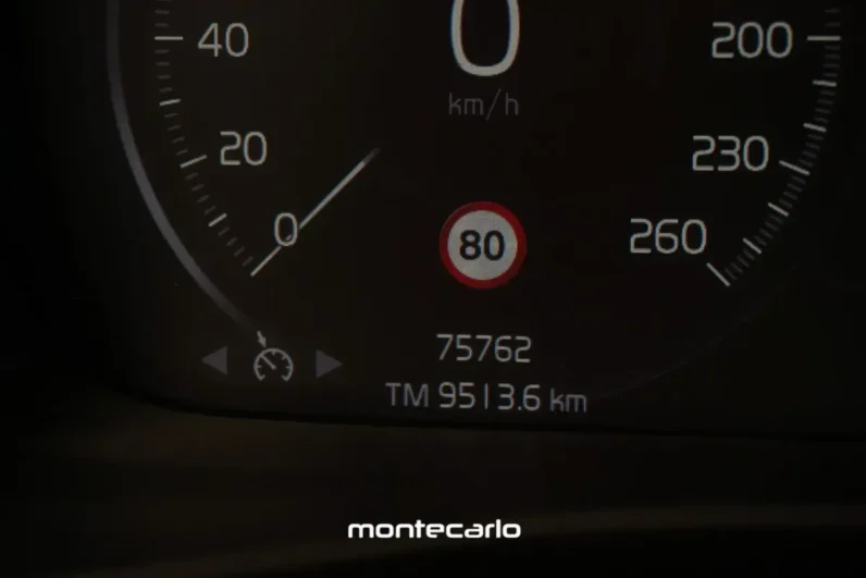 Volvo Xc40 2021 20 T4 Momentum AT