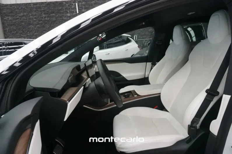 Tesla Model X Long Range 2024