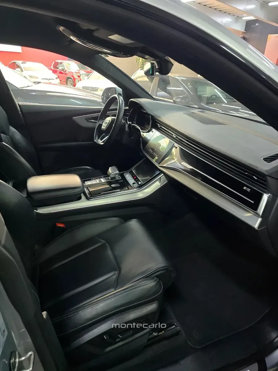 Audi Q8 30 V6 Elite Mild Hybrid 5 Pasajeros DSG AT 2022