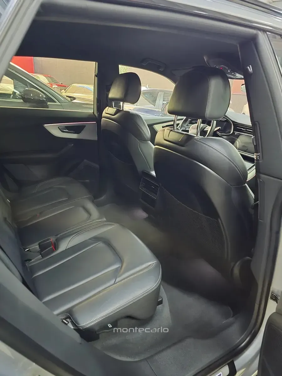 Audi Q8 30 V6 Elite Mild Hybrid 5 Pasajeros DSG AT 2022