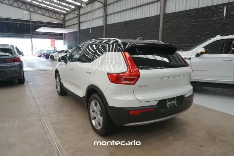 Volvo Xc40 2021 20 T4 Momentum AT