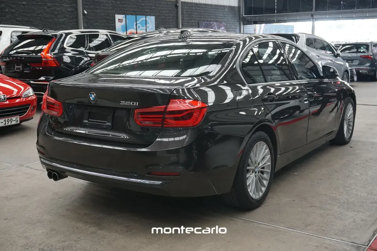 BMW Serie 3 20 320ia AT 2016