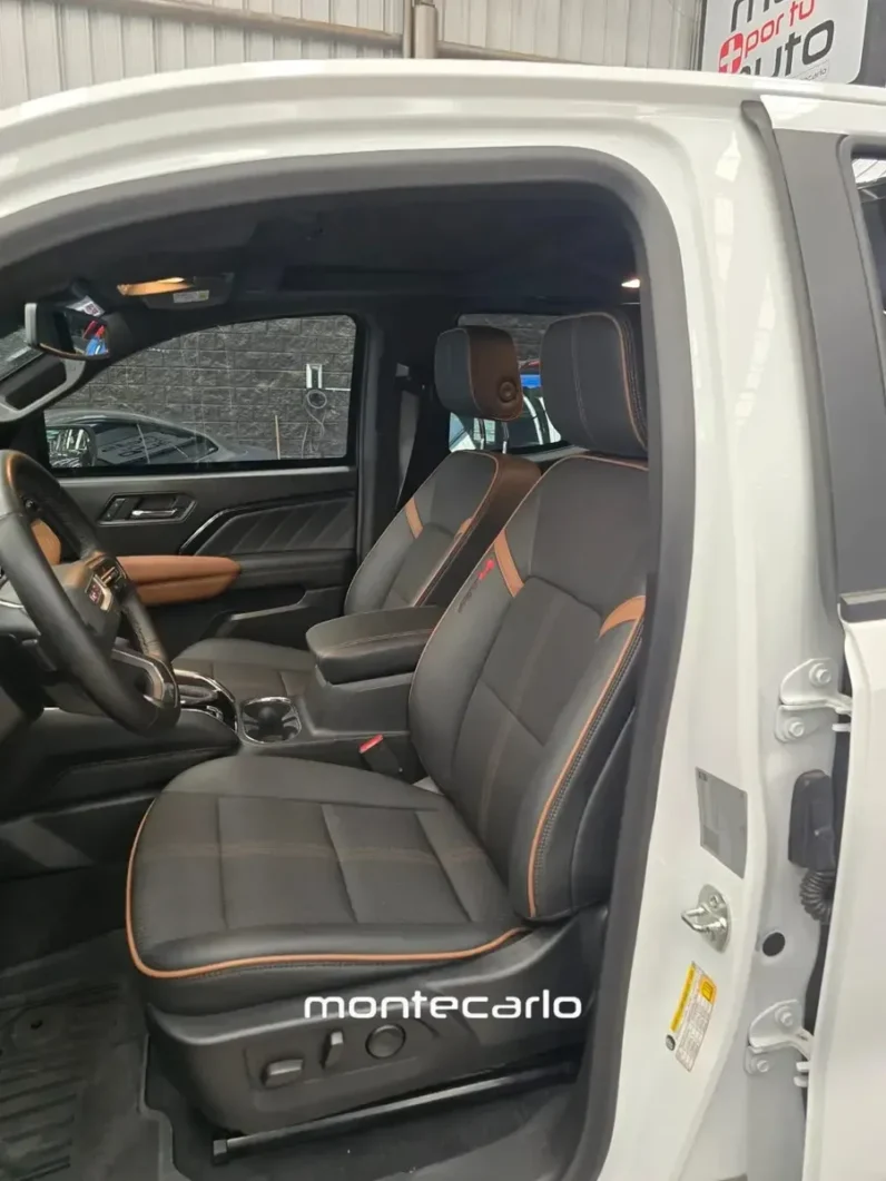 GMC Canyon 2023 At4
