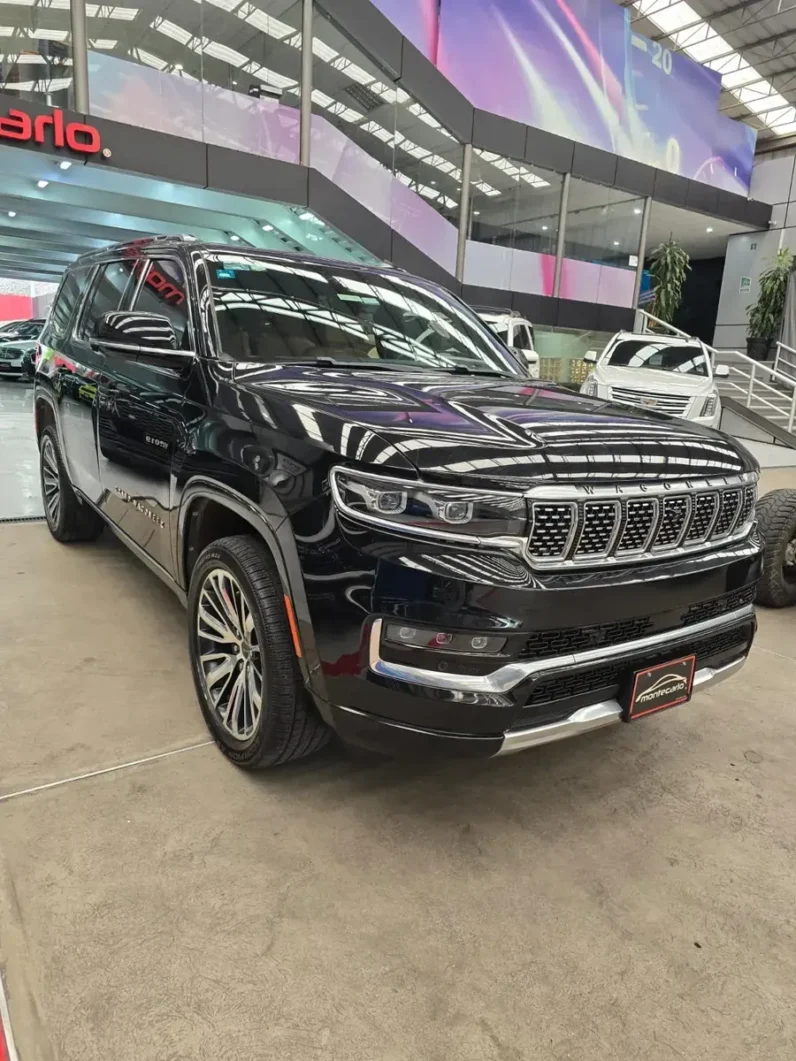 Jeep Grand Wagoneer 2022 64 V8 Base 4×4 5p AT