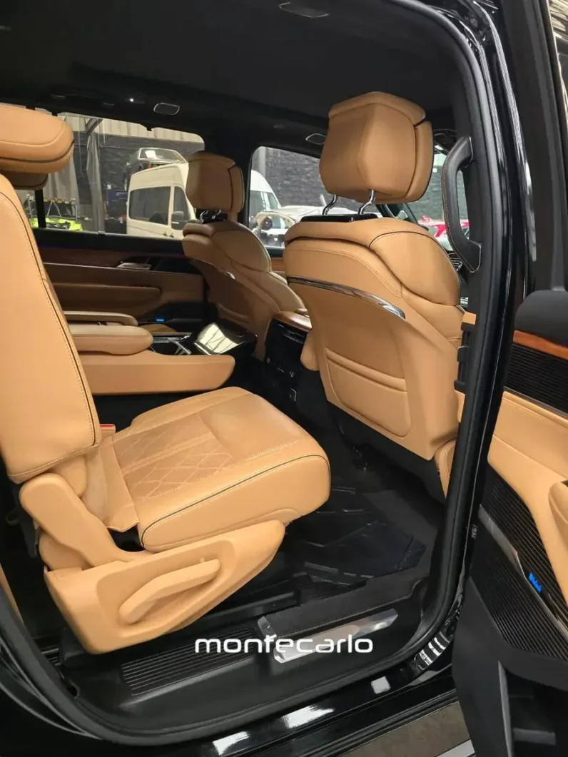 Jeep Grand Wagoneer 2022 64 V8 Base 4×4 5p AT