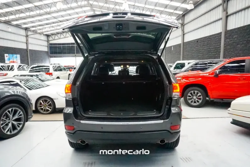Jeep Grand Cherokee 36 V6 Laredo 4×2 AT 2018