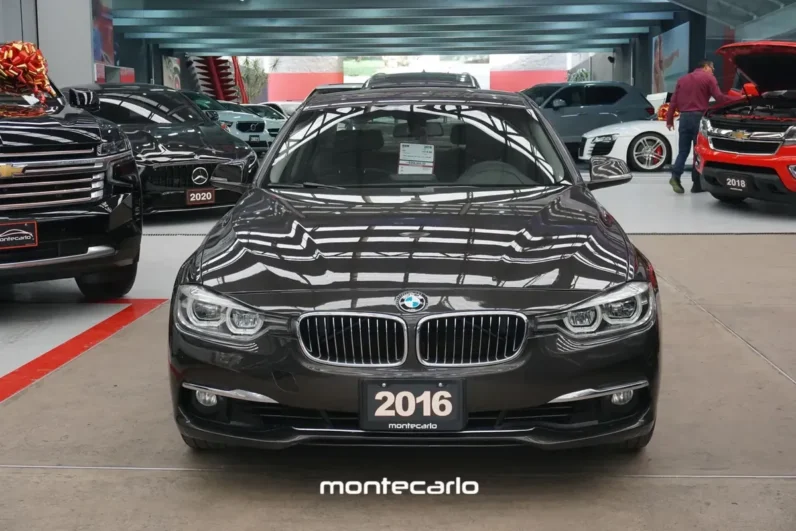 BMW Serie 3 2020 20 320ia AT