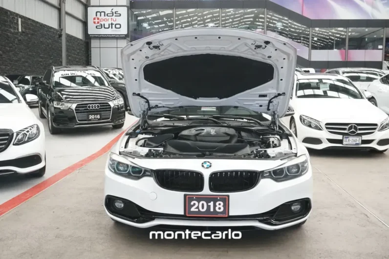 BMW Serie 4 2018 20 420ia Coupe Sport Line AT