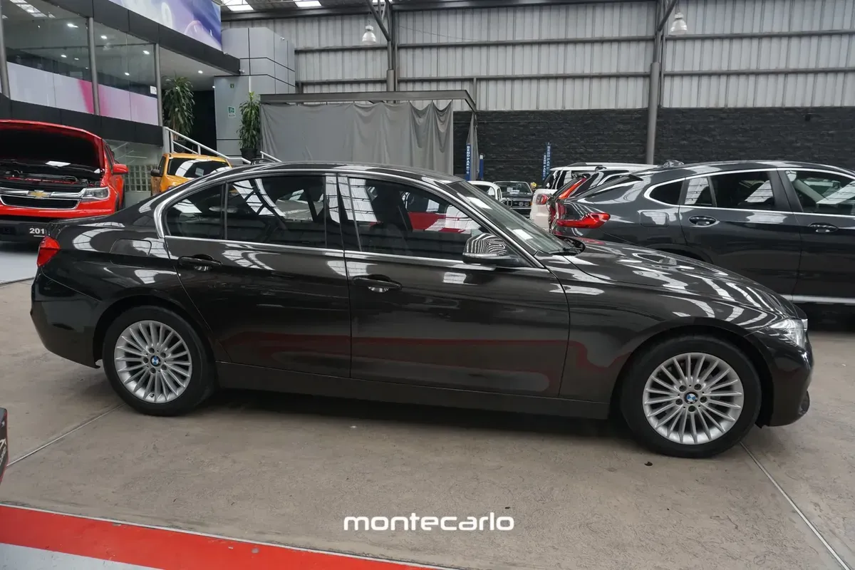 BMW Serie 3 20 320ia AT 2016