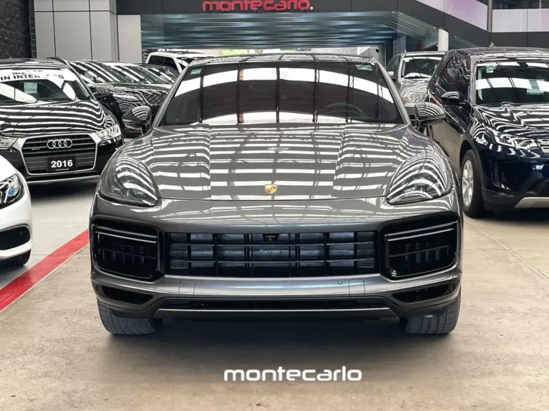 Porsche Cayenne 40 V8 Turbo AT 2020