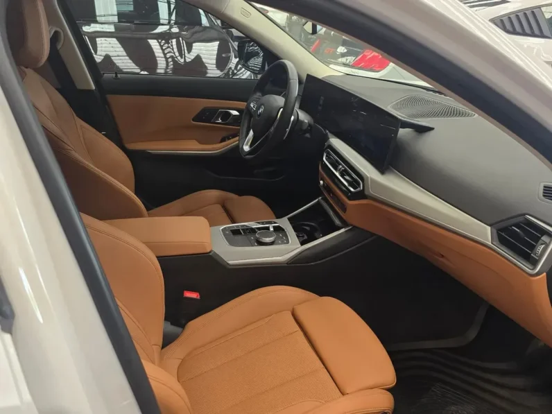 BMW Serie 3 2024 20 320i AT