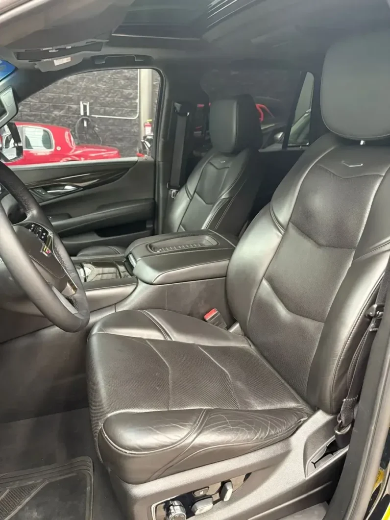 Cadillac Escalade 2018 62 Platinum 4×4 AT