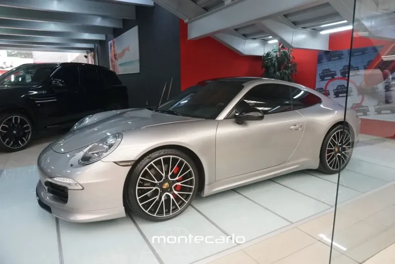 Porsche 911 Carrera 2012 SIDI Manual 6-spd