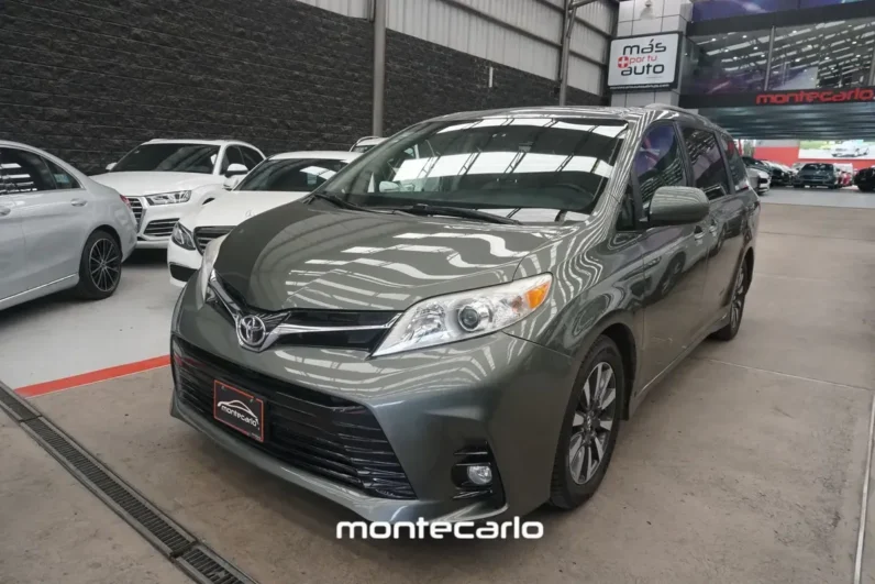 Toyota Sienna 2019 35 Le AT