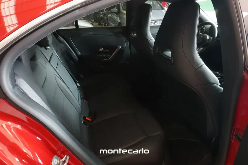 Mercedes Benz Clase Cla 13 200 MHEV AT 2025