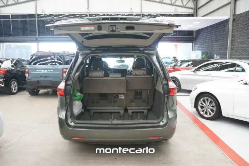 Toyota Sienna 2019 35 Le AT