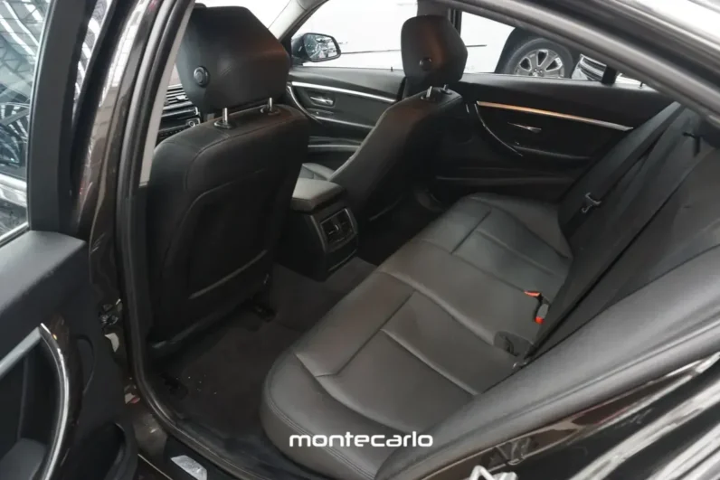 BMW Serie 3 2020 20 320ia AT