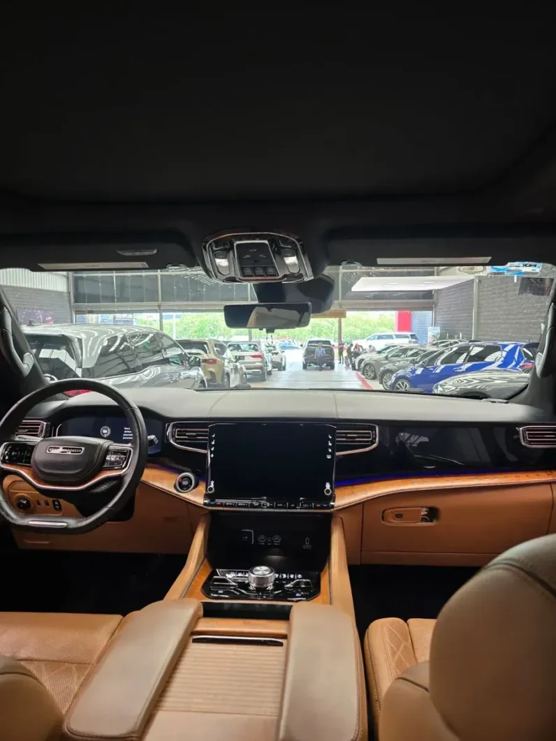Jeep Grand Wagoneer 2022 64 V8 Base 4×4 5p AT