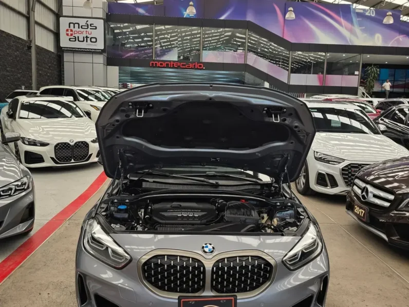 BMW Serie 1 2023 135i M Hb AT