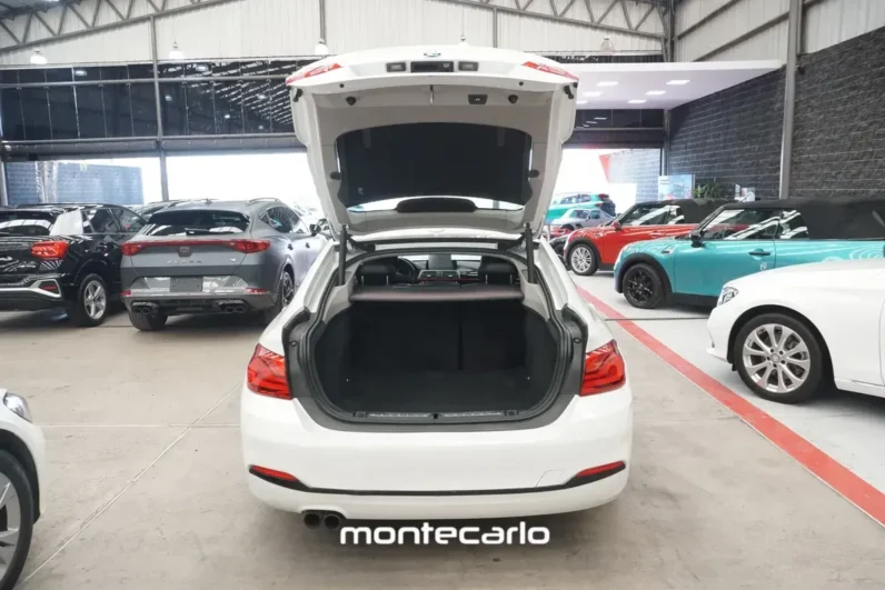 BMW Serie 4 2018 20 420ia Coupe Sport Line AT