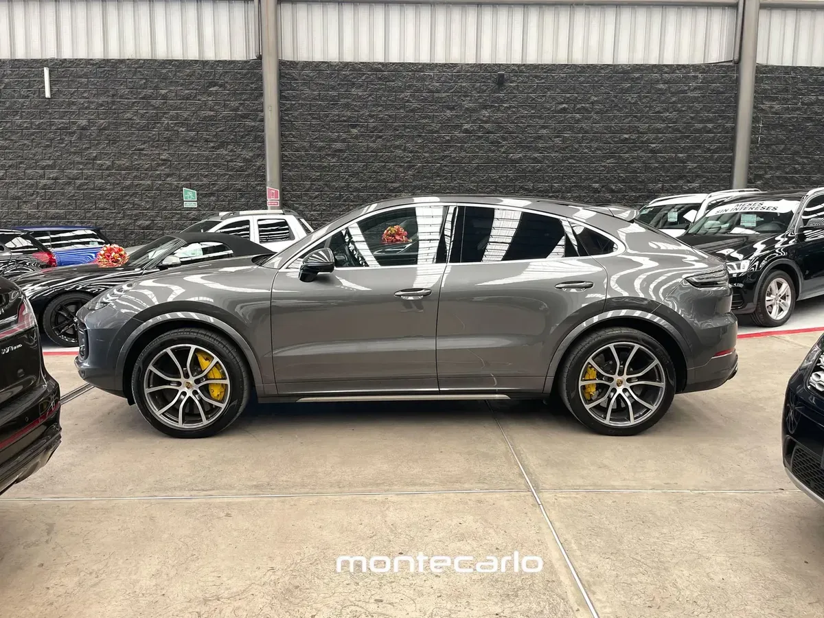 Porsche Cayenne 40 V8 Turbo AT 2020