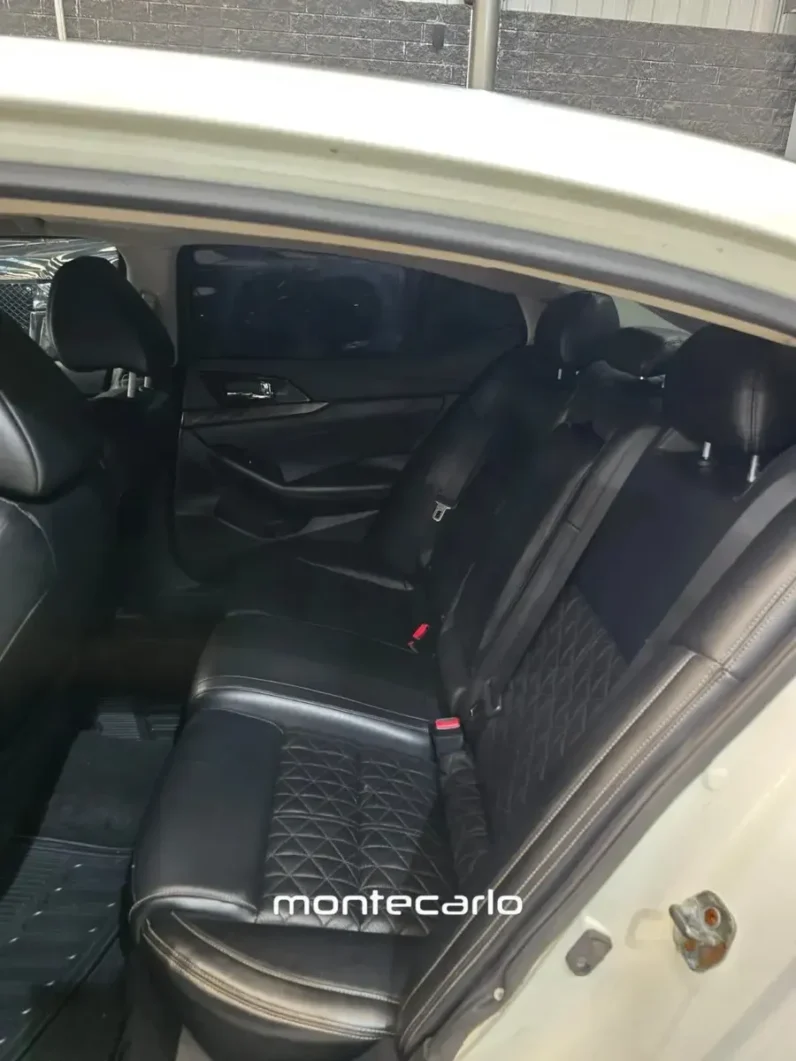 Nissan Maxima 2017 35 Advance CVT