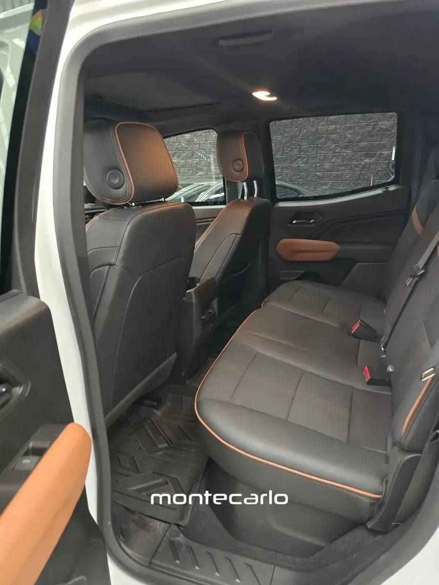 GMC Canyon 2023 At4