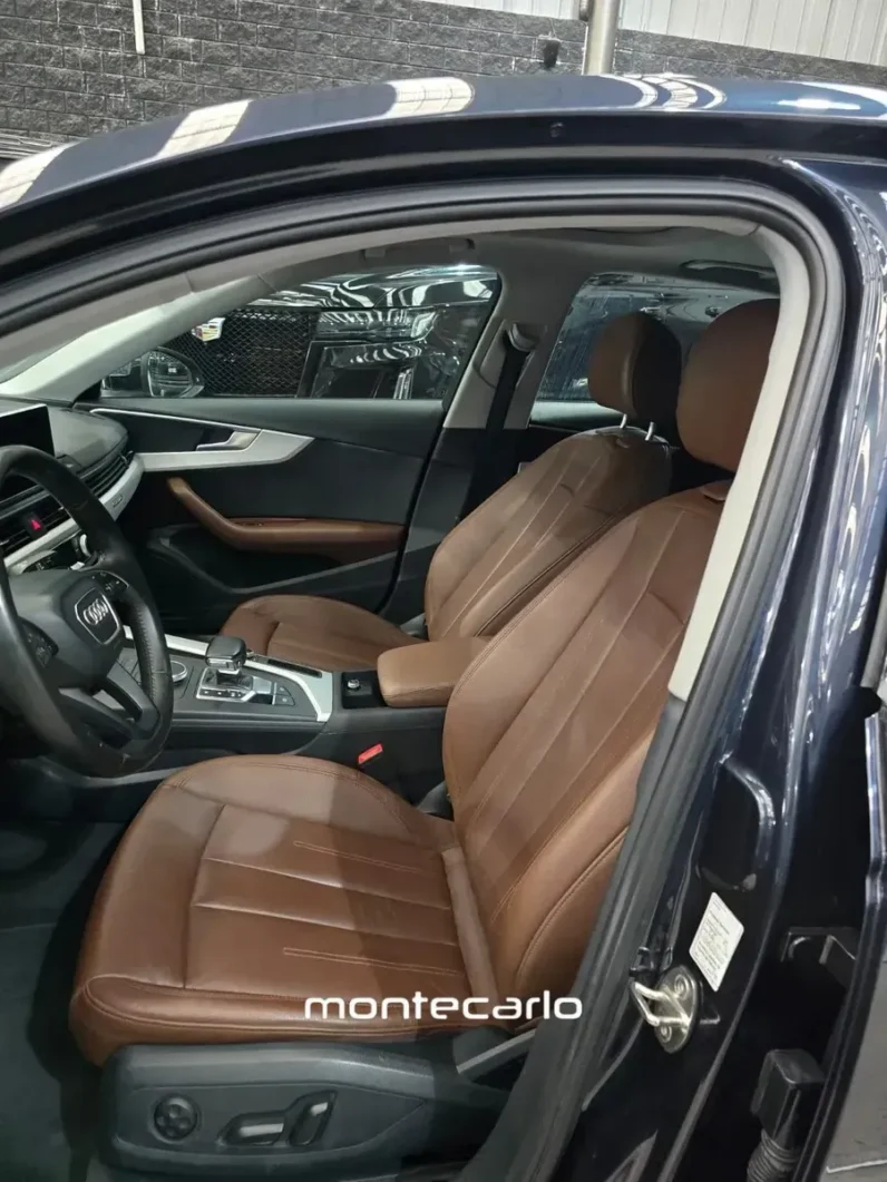 Audi A4 2017 20 Select Quattro AT