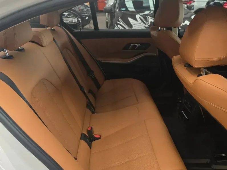BMW Serie 3 2024 20 320i AT