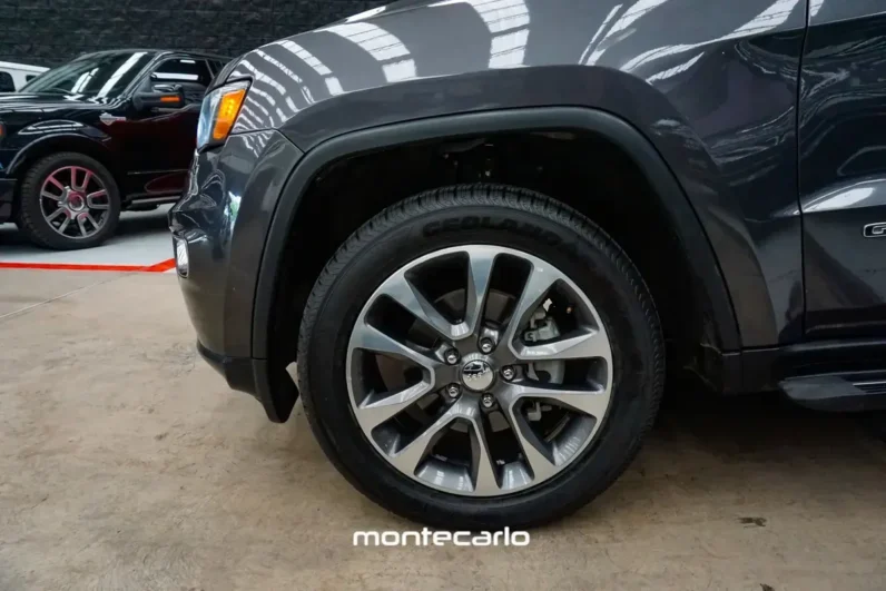 Jeep Grand Cherokee 36 V6 Laredo 4×2 AT 2018