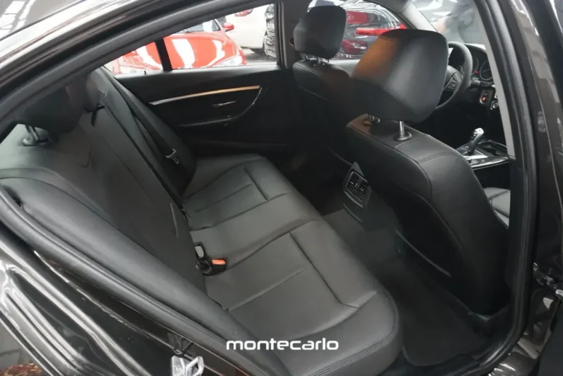 BMW Serie 3 2020 20 320ia AT