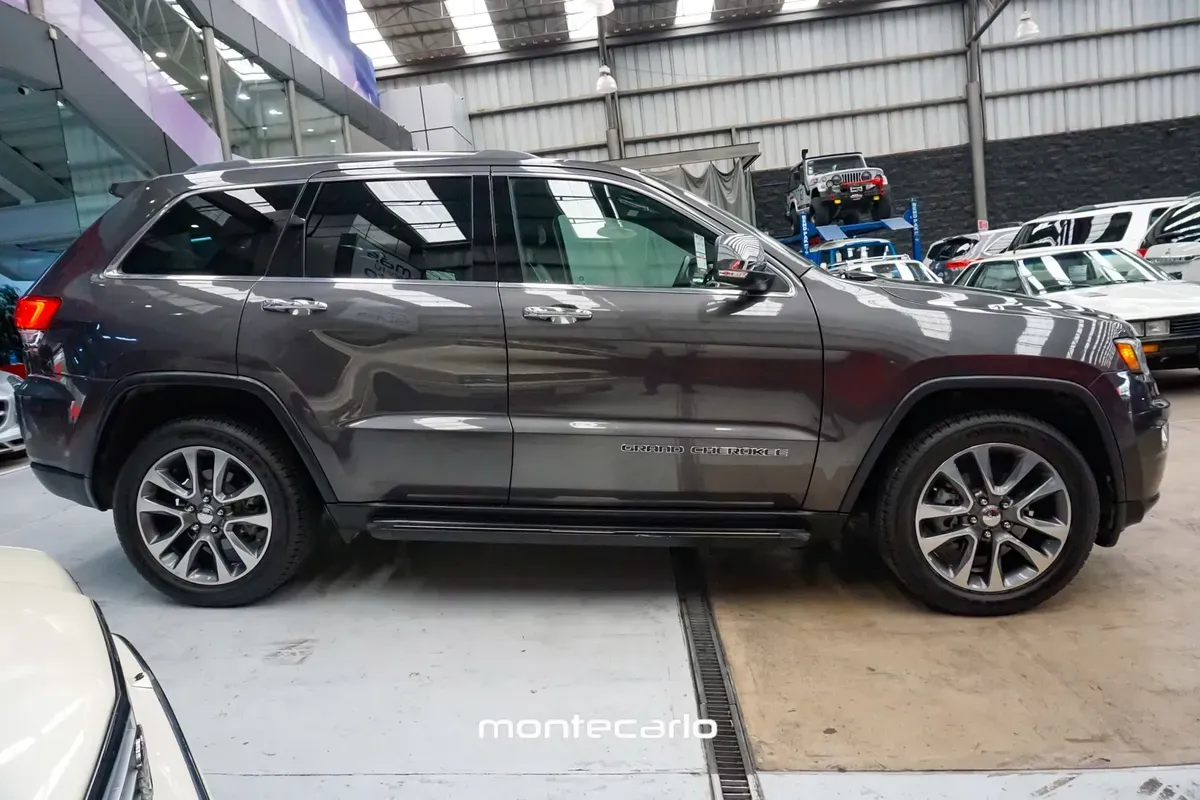Jeep Grand Cherokee 36 V6 Laredo 4×2 AT 2018