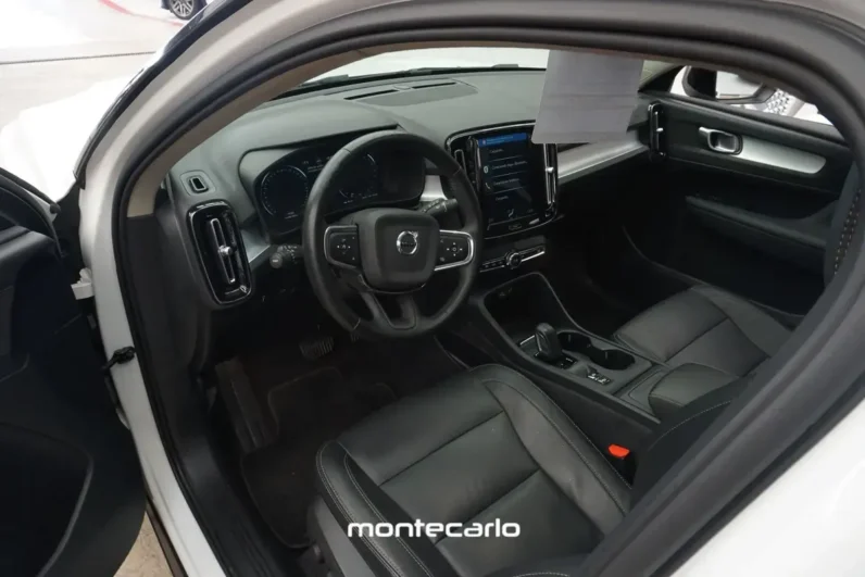 Volvo Xc40 2021 20 T4 Momentum AT