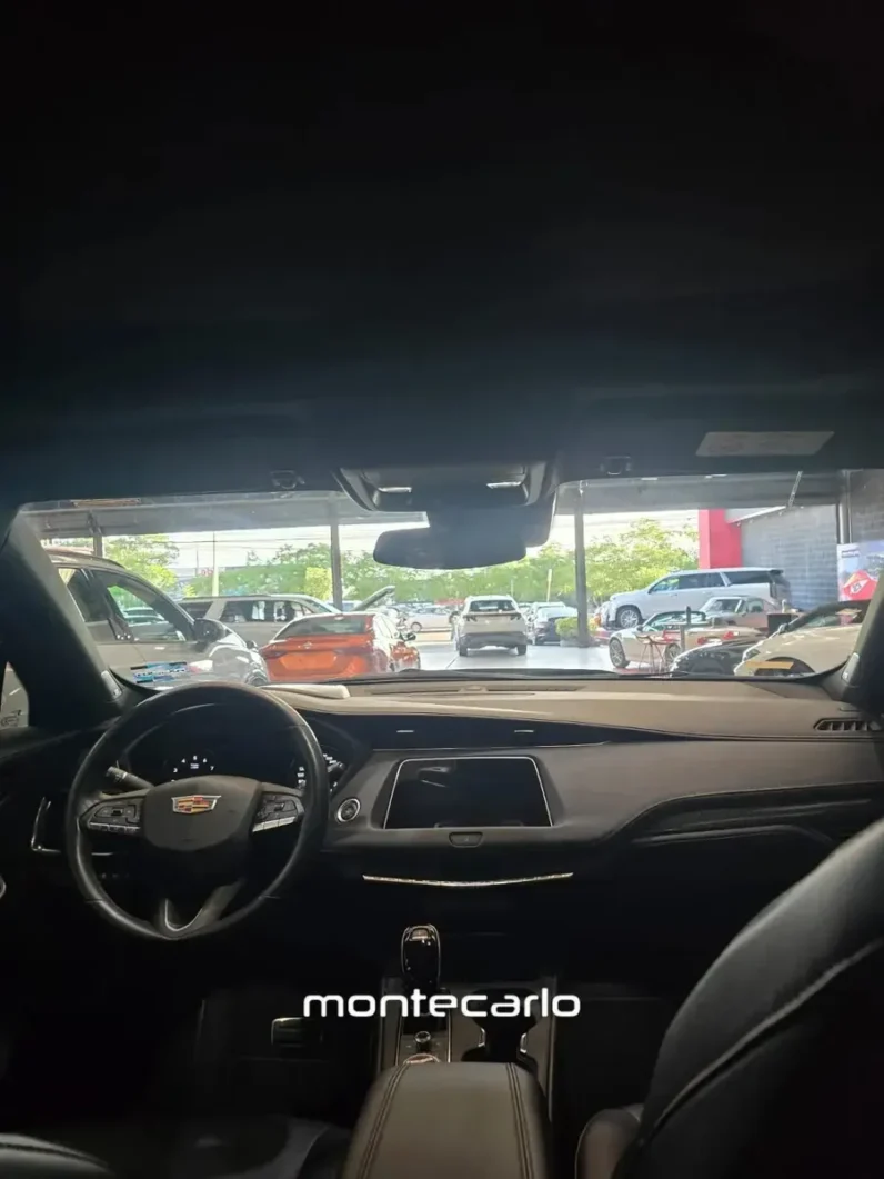 Cadillac Xt4 2022 20 Premium Luxury AT