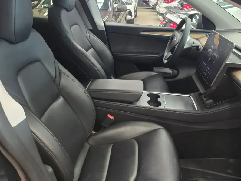Tesla Model Y 2023 Long Range Battery All Wheel Drive