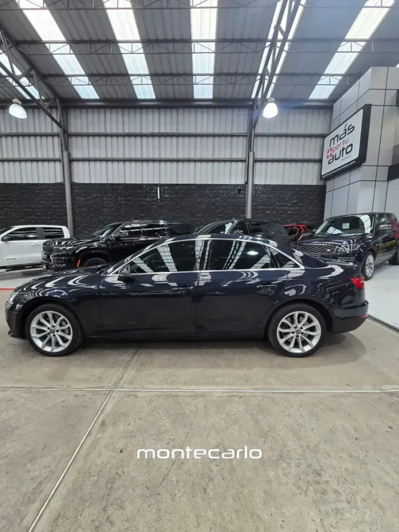 Audi A4 2017 20 Select Quattro AT