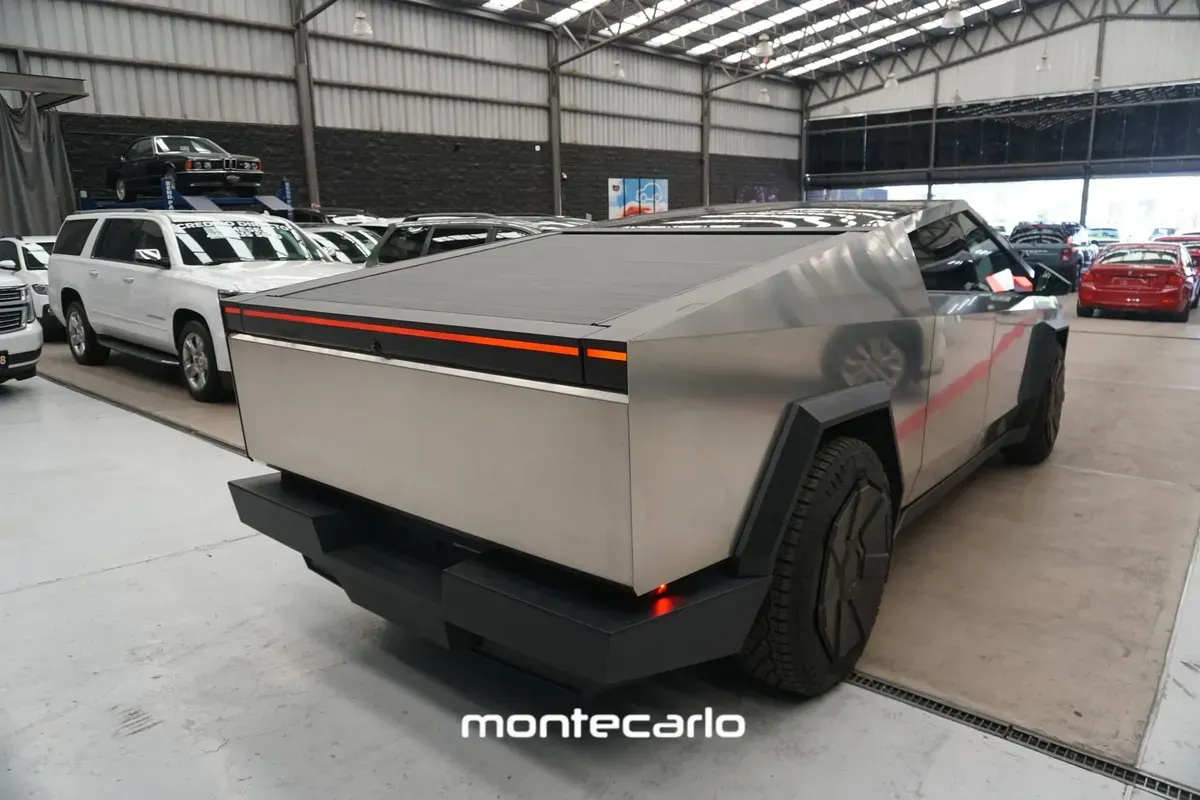 Tesla Cybertruck 2024 484 Km Cyberbeast AT