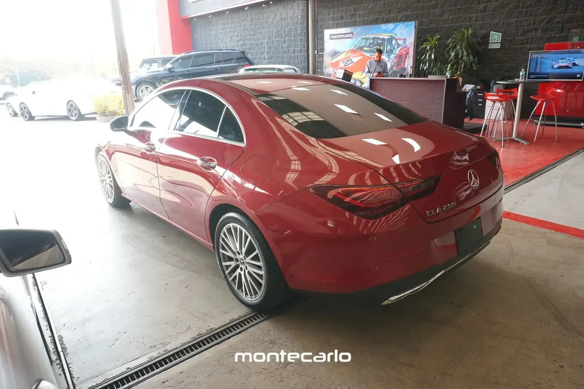Mercedes Benz Clase Cla 13 200 MHEV AT 2025