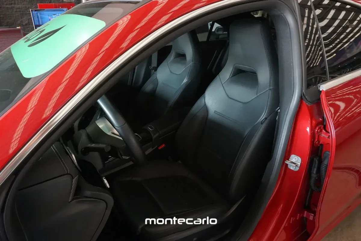 Mercedes Benz Clase Cla 13 200 MHEV AT 2025