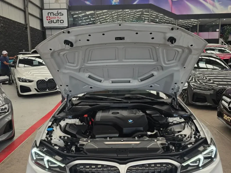BMW Serie 3 2024 20 320i AT