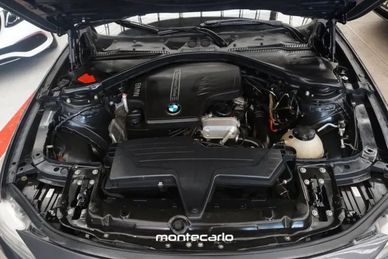 BMW Serie 3 2014 20 320ia AT