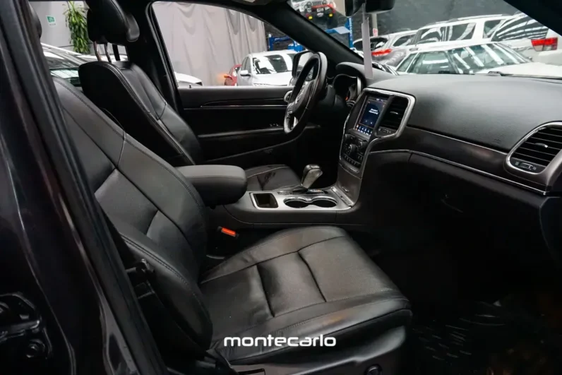 Jeep Grand Cherokee 36 V6 Laredo 4×2 AT 2018