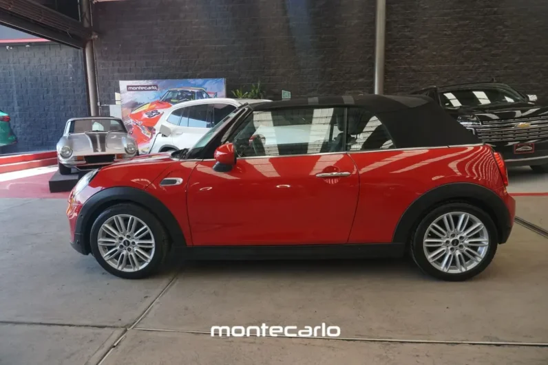 Mini Cooper 15 Seven 3p AT 2017