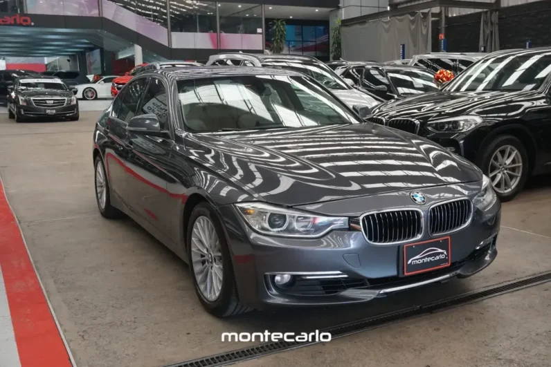 BMW Serie 3 2014 20 320ia AT