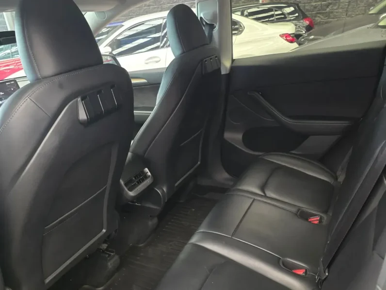 Tesla Model Y 2023 Long Range Battery All Wheel Drive